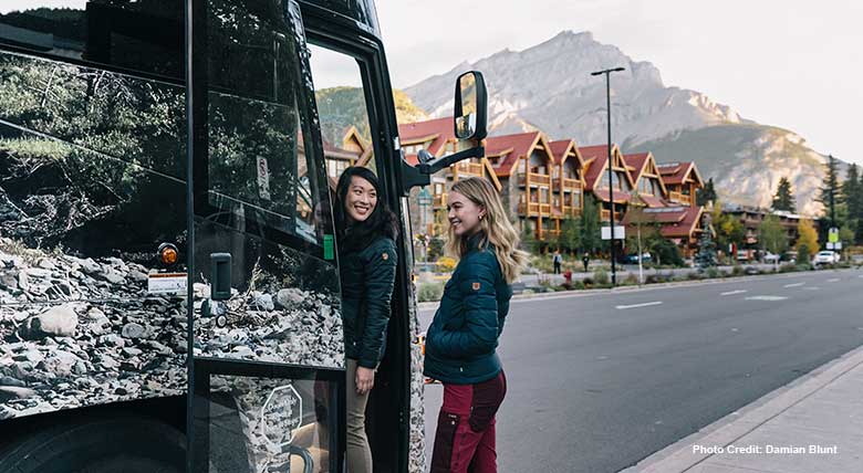 lake louise roam bus from banff